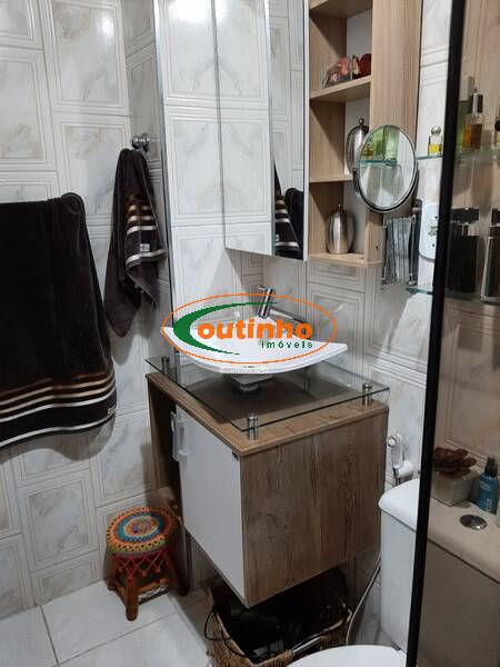 Apartamento à venda com 2 quartos, 63m² - Foto 12