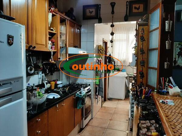 Apartamento à venda com 2 quartos, 63m² - Foto 13