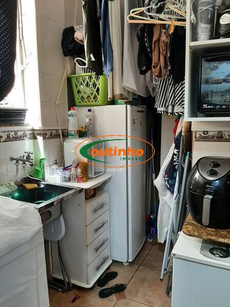 Apartamento à venda com 2 quartos, 63m² - Foto 19