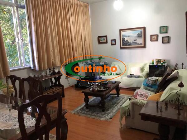 Apartamento à venda com 3 quartos, 130m² - Foto 2