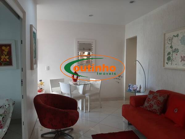 Apartamento à venda com 2 quartos, 61m² - Foto 4