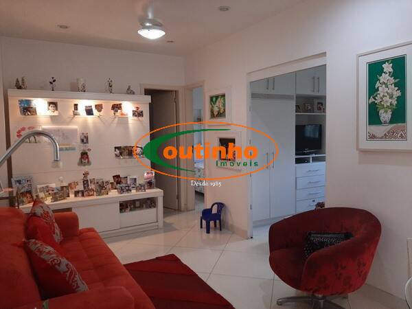 Apartamento à venda com 2 quartos, 61m² - Foto 1