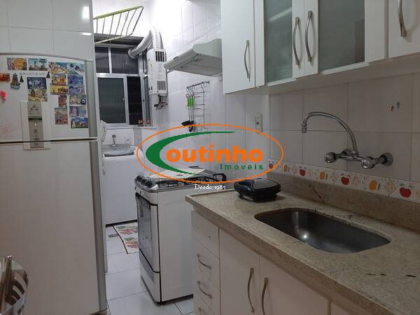 Apartamento à venda com 2 quartos, 61m² - Foto 9