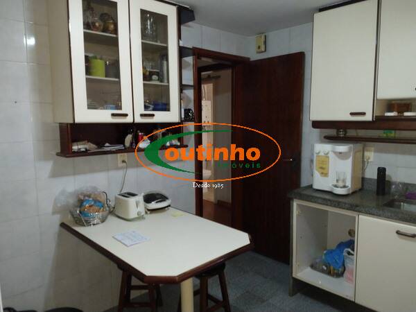 Apartamento à venda com 3 quartos, 129m² - Foto 27