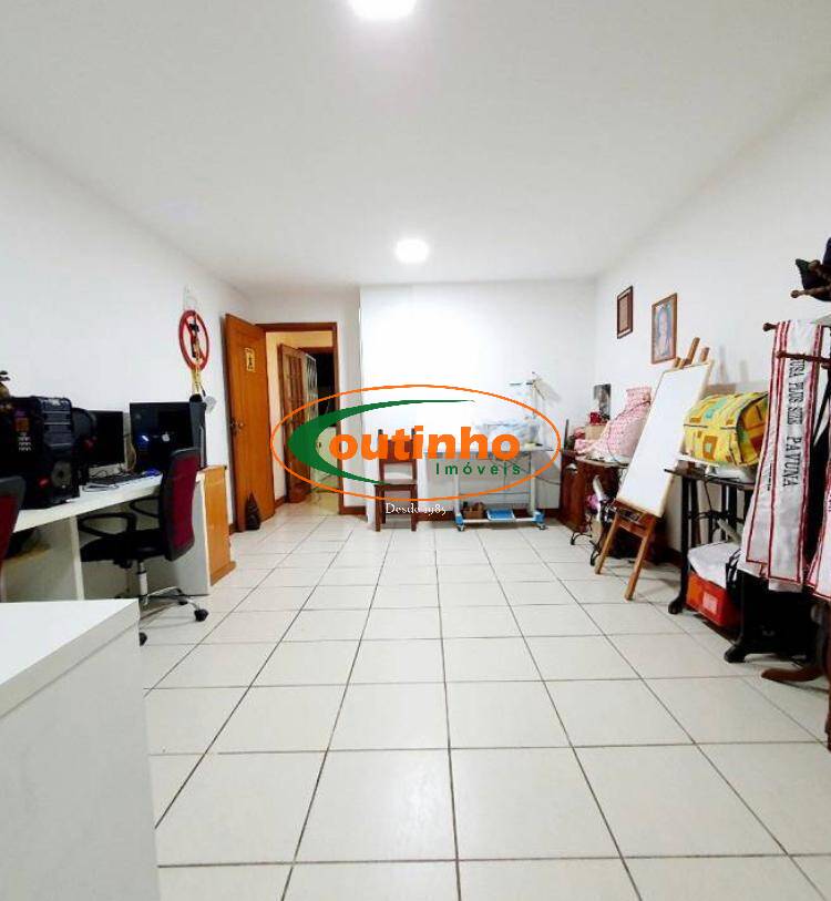 Casa à venda com 3 quartos, 151m² - Foto 14