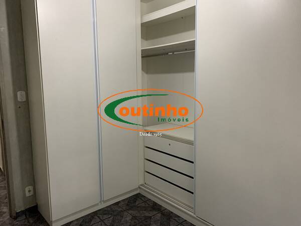 Apartamento à venda com 2 quartos, 69m² - Foto 5