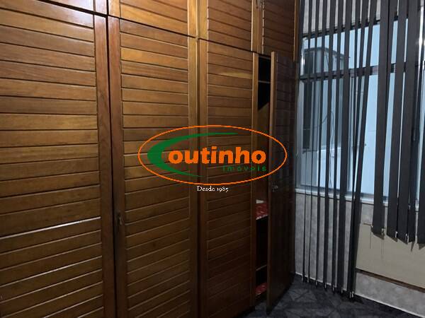 Apartamento à venda com 2 quartos, 69m² - Foto 9