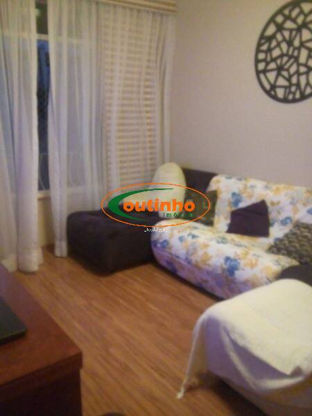 Apartamento à venda com 2 quartos, 69m² - Foto 2