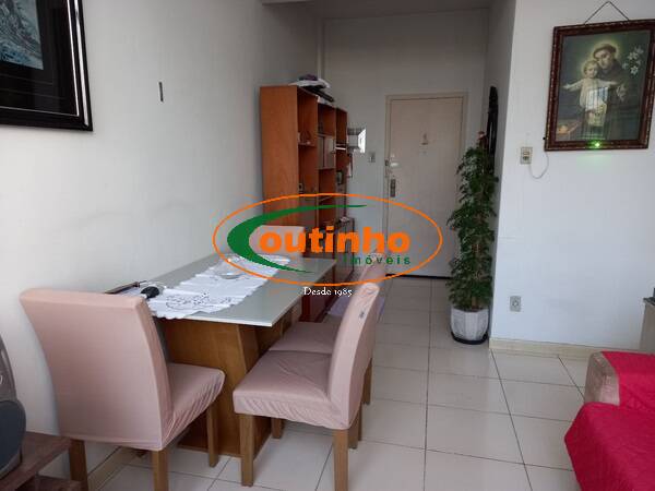 Apartamento à venda com 1 quarto, 40m² - Foto 1