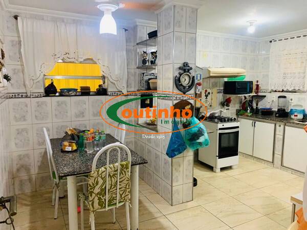 Casa à venda com 4 quartos, 317m² - Foto 29