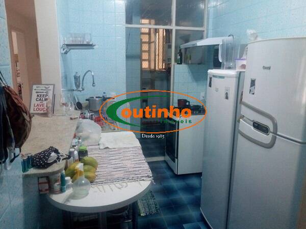 Apartamento à venda com 2 quartos, 67m² - Foto 7