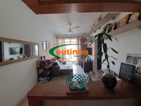 Apartamento à venda com 2 quartos, 60m² - Foto 23