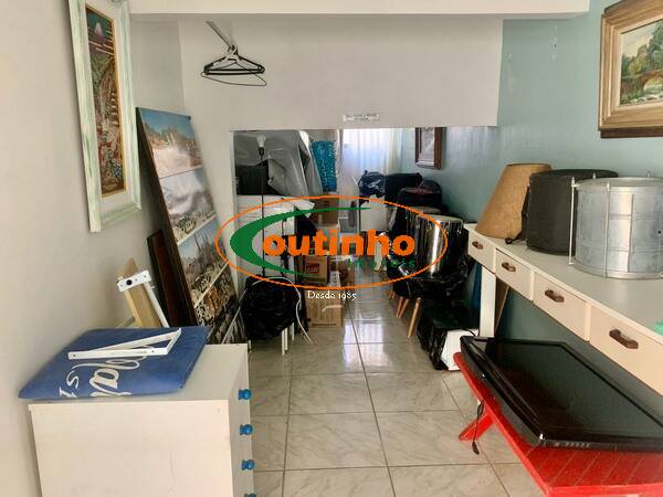 Casa à venda com 4 quartos, 305m² - Foto 37