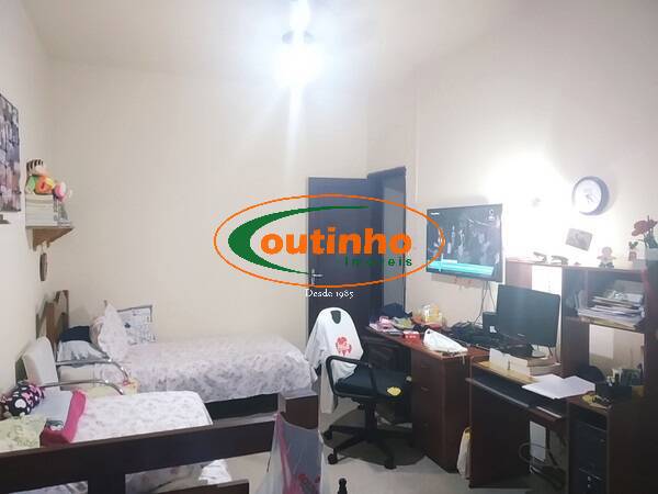 Apartamento à venda com 4 quartos, 274m² - Foto 9