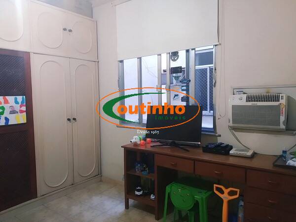 Apartamento à venda com 4 quartos, 274m² - Foto 14