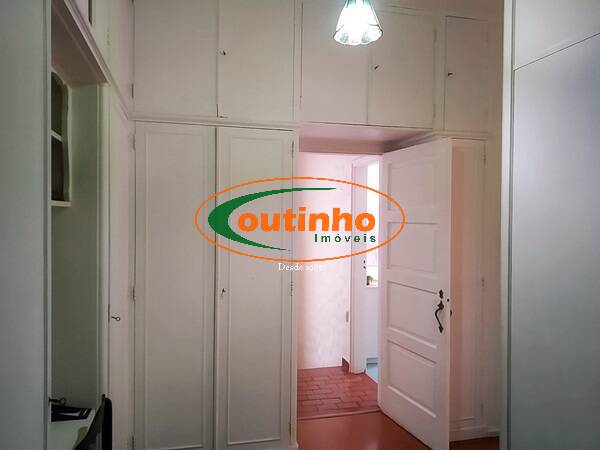 Casa à venda com 3 quartos, 326m² - Foto 17