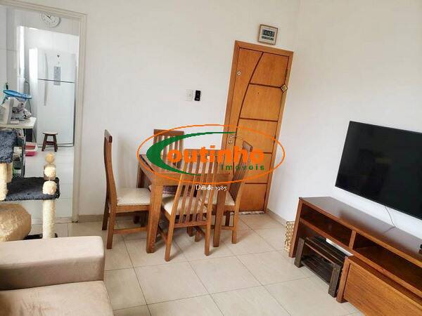 Apartamento à venda com 2 quartos, 65m² - Foto 4