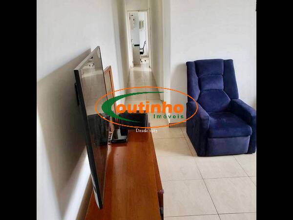 Apartamento à venda com 2 quartos, 65m² - Foto 11