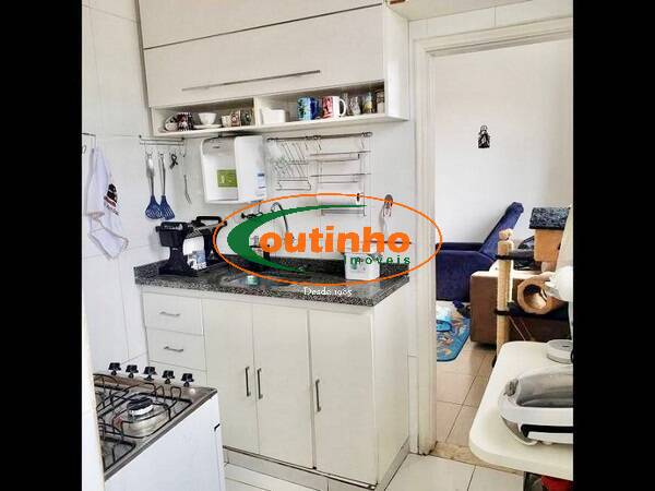 Apartamento à venda com 2 quartos, 65m² - Foto 24