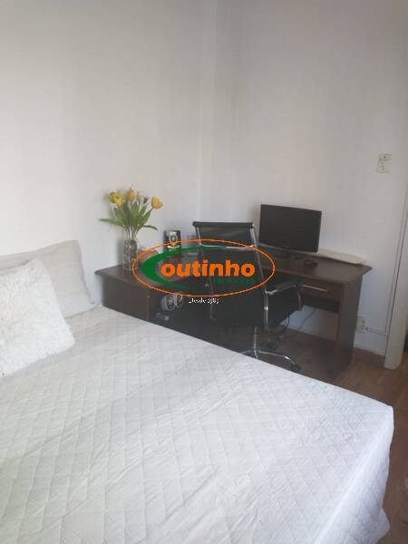 Apartamento à venda com 2 quartos, 72m² - Foto 14