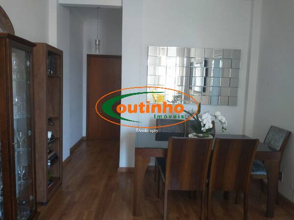 Apartamento à venda com 2 quartos, 72m² - Foto 21