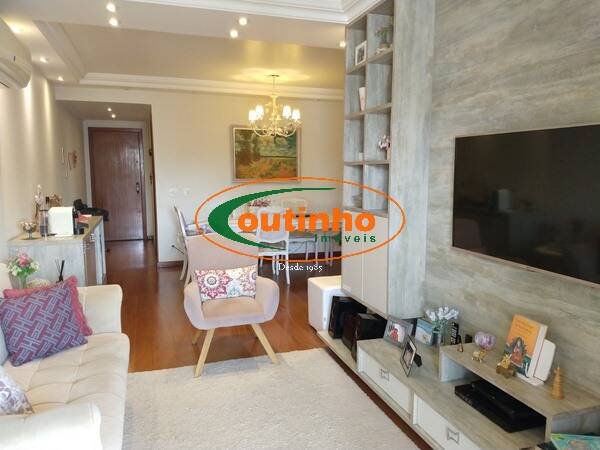 Apartamento à venda com 3 quartos, 118m² - Foto 2