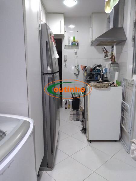 Apartamento à venda com 2 quartos, 66m² - Foto 17