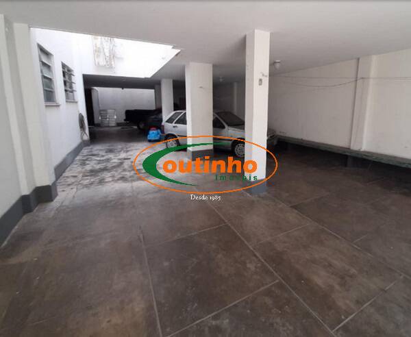 Casa à venda com 3 quartos, 200m² - Foto 24