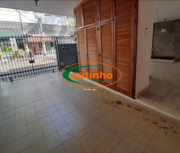 Casa à venda com 3 quartos, 200m² - Foto 22