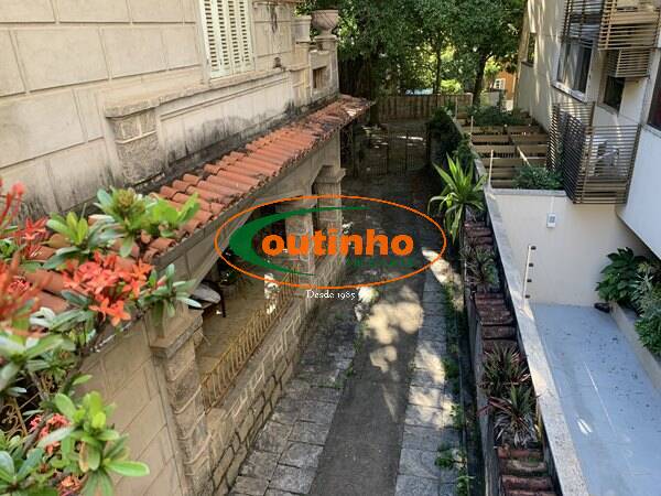 Casa à venda com 6 quartos, 480m² - Foto 24