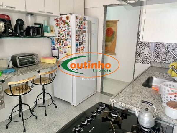 Apartamento à venda com 3 quartos, 115m² - Foto 10