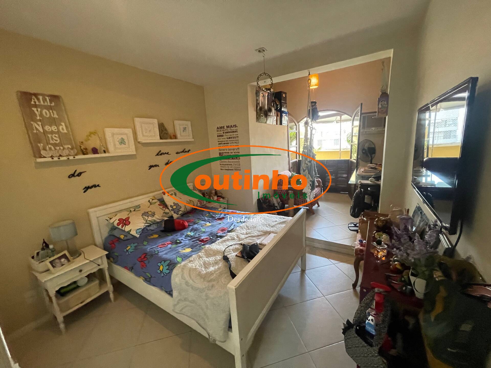 Apartamento à venda com 2 quartos, 110m² - Foto 11