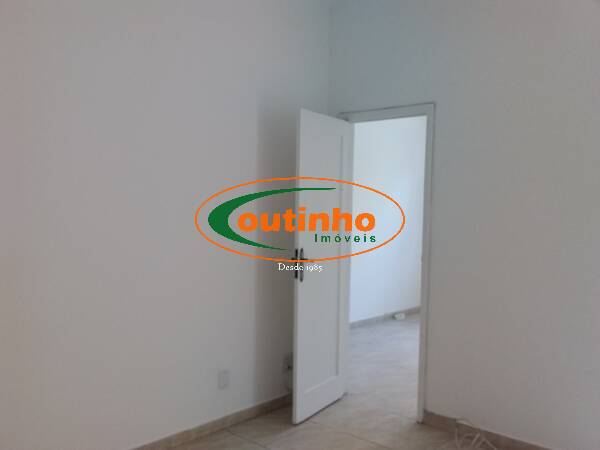 Apartamento à venda com 3 quartos, 116m² - Foto 13