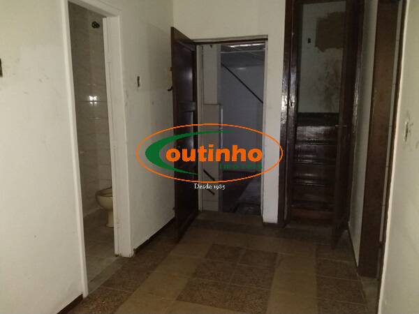 Casa à venda com 4 quartos, 278m² - Foto 19