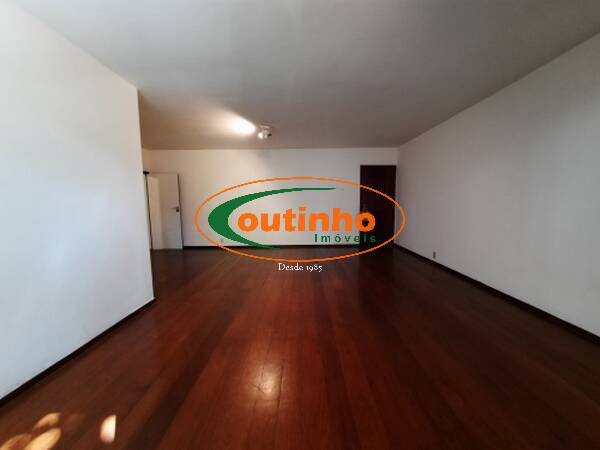 Apartamento à venda com 4 quartos, 150m² - Foto 4