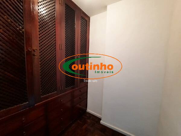 Apartamento à venda com 4 quartos, 150m² - Foto 9