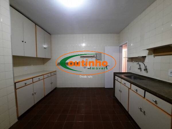 Apartamento à venda com 4 quartos, 150m² - Foto 19