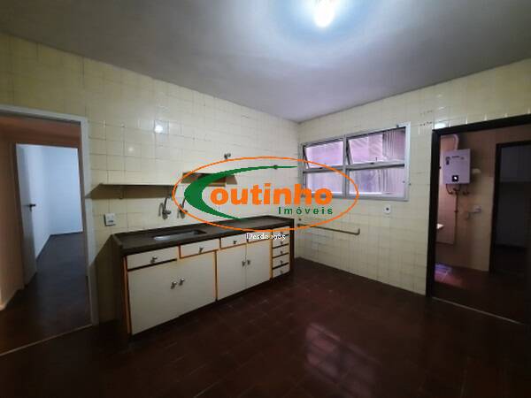 Apartamento à venda com 4 quartos, 150m² - Foto 18