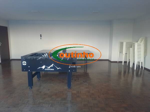 Apartamento à venda com 4 quartos, 150m² - Foto 27