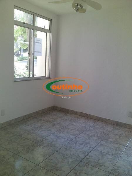 Apartamento à venda com 2 quartos, 60m² - Foto 11