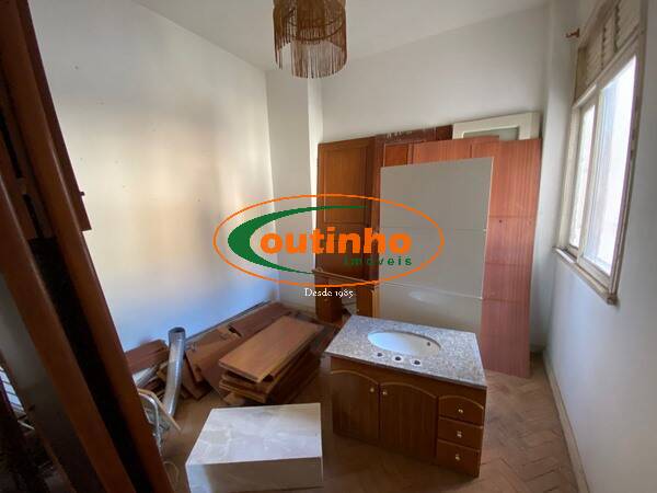 Apartamento à venda com 2 quartos, 60m² - Foto 17