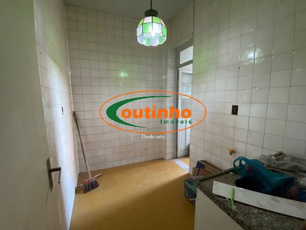 Apartamento à venda com 2 quartos, 60m² - Foto 6