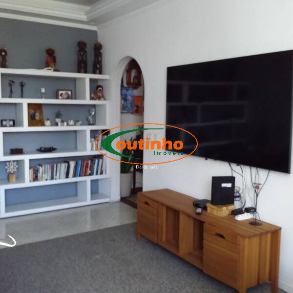 Apartamento à venda com 3 quartos, 129m² - Foto 1