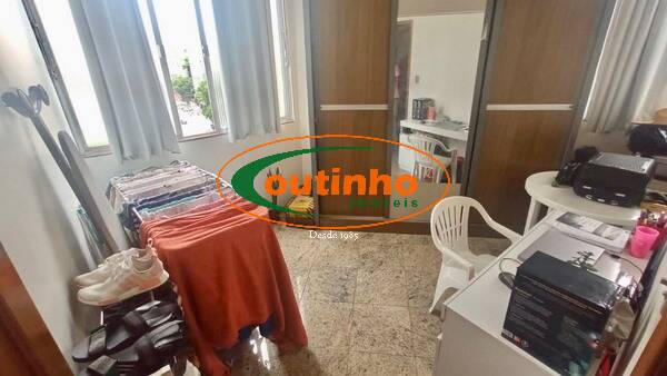 Apartamento à venda com 2 quartos, 70m² - Foto 7