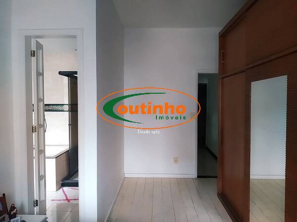 Apartamento à venda com 4 quartos, 130m² - Foto 12