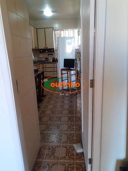 Apartamento à venda com 4 quartos, 165m² - Foto 9