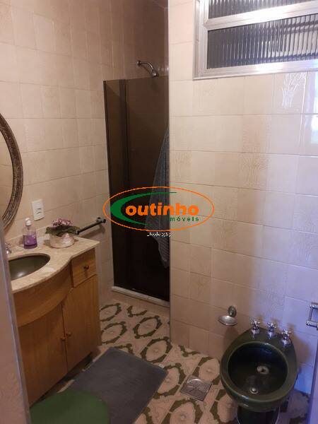 Apartamento à venda com 4 quartos, 165m² - Foto 11