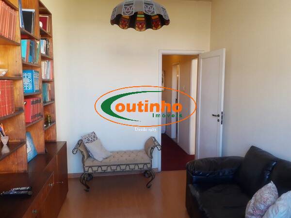 Apartamento à venda com 4 quartos, 165m² - Foto 18