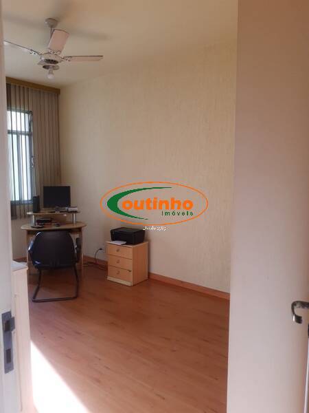 Apartamento à venda com 4 quartos, 165m² - Foto 20