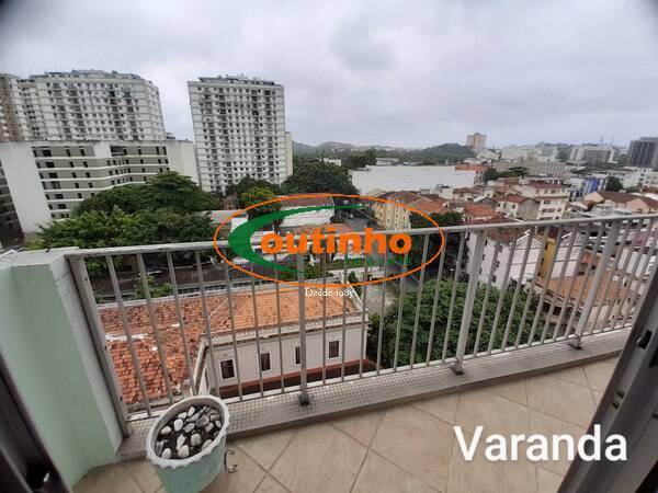 Apartamento à venda com 2 quartos, 76m² - Foto 2